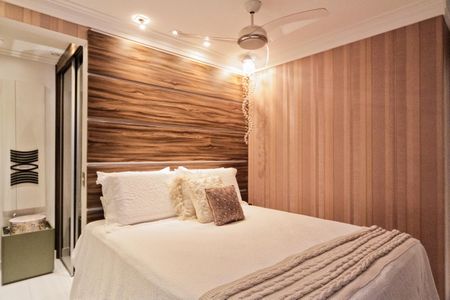 Apartamento à venda com 130m², 3 quartos e 4 vagas Apartamento à venda com 130m², 3 quartos e 4 vagasSuíte 3