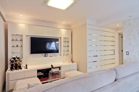 Apartamento à venda com 130m², 3 quartos e 4 vagas Apartamento à venda com 130m², 3 quartos e 4 vagasSala