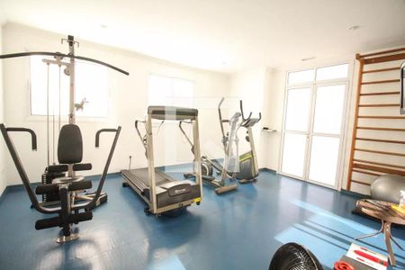 Apartamento à venda com 130m², 3 quartos e 4 vagas Apartamento à venda com 130m², 3 quartos e 4 vagasÁrea comum - Academia