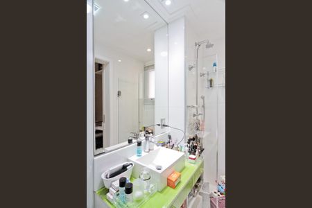 Apartamento à venda com 130m², 3 quartos e 4 vagas Apartamento à venda com 130m², 3 quartos e 4 vagasBanheiro da Suíte 2