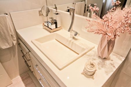 Apartamento à venda com 130m², 3 quartos e 4 vagas Apartamento à venda com 130m², 3 quartos e 4 vagasBanheiro da Suíte 3