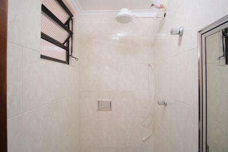 Casa para alugar com 200m², 3 quartos e 2 vagasBanheiro de serviço