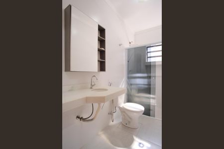 Casa para alugar com 200m², 3 quartos e 2 vagasBanheiro Social