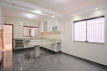 Casa para alugar com 200m², 3 quartos e 2 vagasCozinha