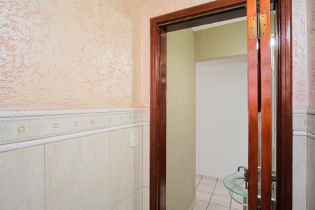 Casa para alugar com 200m², 3 quartos e 2 vagasLavabo