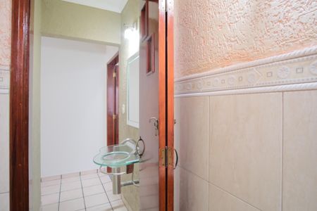 Casa para alugar com 200m², 3 quartos e 2 vagasLavabo