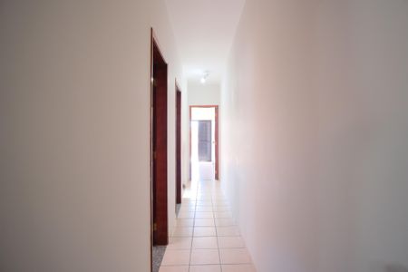 Casa para alugar com 200m², 3 quartos e 2 vagasCorredor