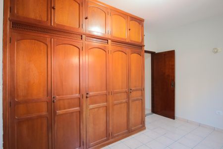 Casa para alugar com 200m², 3 quartos e 2 vagasQuarto 2