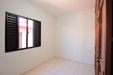 Casa para alugar com 200m², 3 quartos e 2 vagasQuarto 2