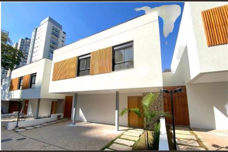 Casa à venda com 330m², 4 quartos e 3 vagas