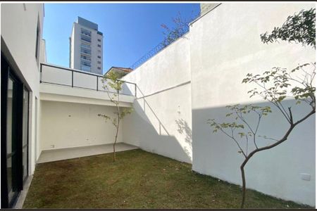 Casa à venda com 330m², 4 quartos e 3 vagas