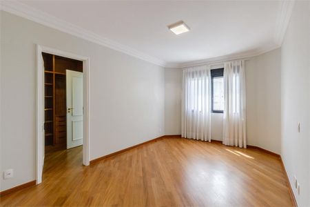 Apartamento à venda com 311m², 4 quartos e 4 vagas