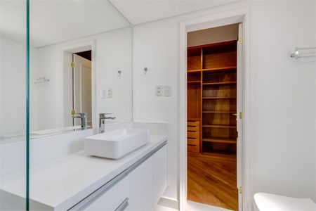 Apartamento à venda com 311m², 4 quartos e 4 vagas
