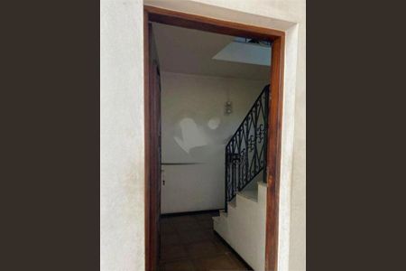 Casa à venda com 289m², 3 quartos e 4 vagas