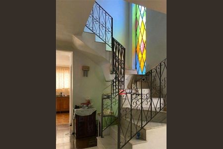 Casa à venda com 289m², 3 quartos e 4 vagas