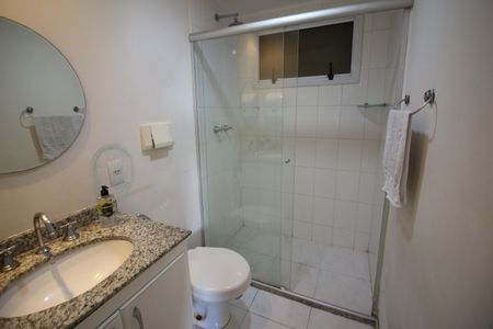 Apartamento à venda com 80m², 3 quartos e 2 vagasBanheiro
