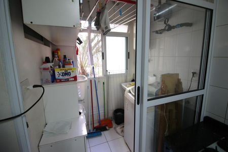 Apartamento à venda com 80m², 3 quartos e 2 vagasCozinha e Área de Serviço