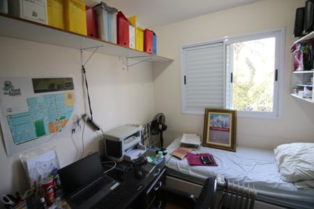 Apartamento à venda com 80m², 3 quartos e 2 vagasQuarto