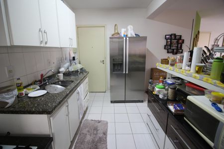 Apartamento à venda com 80m², 3 quartos e 2 vagasCozinha e Área de Serviço