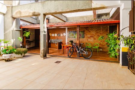 Apartamento à venda com 130m², 4 quartos e 2 vagas Apartamento à venda com 130m², 4 quartos e 2 vagasÁrea comum