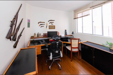 Apartamento à venda com 130m², 4 quartos e 2 vagas Apartamento à venda com 130m², 4 quartos e 2 vagasQuarto 3