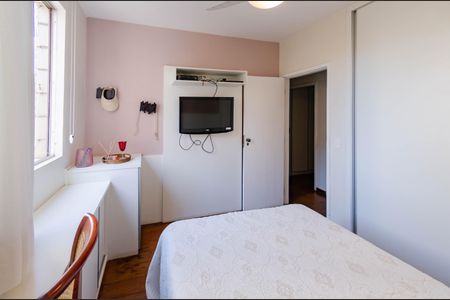 Apartamento à venda com 130m², 4 quartos e 2 vagas Apartamento à venda com 130m², 4 quartos e 2 vagasQuarto 1