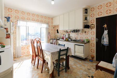 Casa à venda com 270m², 3 quartos e 3 vagasCozinha