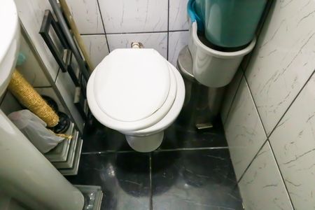 Apartamento à venda com 93m², 3 quartos e 1 vaga Apartamento à venda com 93m², 3 quartos e 1 vagaBanheiro de serviço