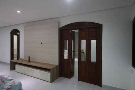 Casa à venda com 186m², 2 quartos e 4 vagasSala