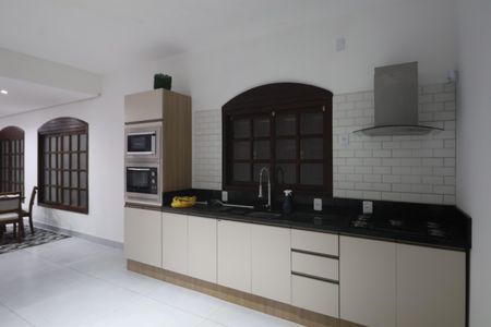 Casa à venda com 186m², 2 quartos e 4 vagasCozinha