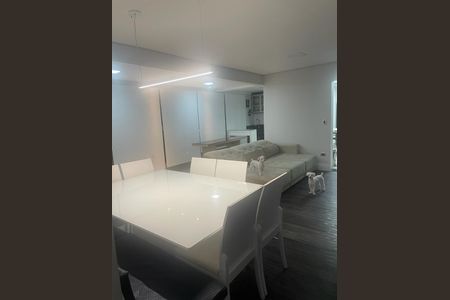 Apartamento à venda com 107m², 3 quartos e 3 vagas Apartamento à venda com 107m², 3 quartos e 3 vagasSala