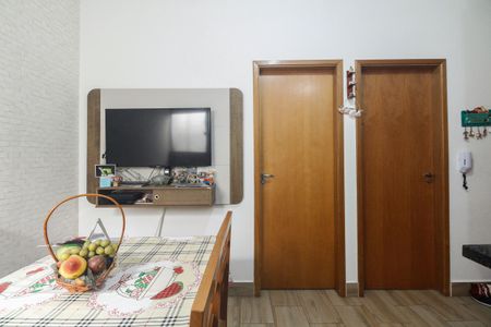 Casa de condomínio à venda com 45m², 2 quartos e 1 vaga Casa de condomínio à venda com 45m², 2 quartos e 1 vagaSala