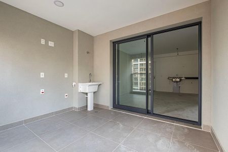 Apartamento à venda com 69m², 2 quartos e 1 vaga Apartamento à venda com 69m², 2 quartos e 1 vagaSala/Cozinha - Varanda