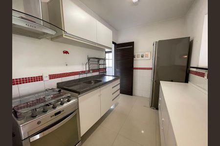 Apartamento para alugar com 91m², 3 quartos e 2 vagas Apartamento para alugar com 91m², 3 quartos e 2 vagasCozinha