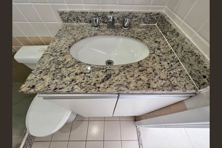 Apartamento à venda com 198m², 3 quartos e 2 vagasBanheiro Social