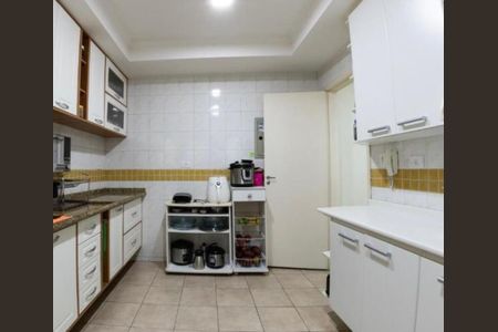 Casa à venda com 153m², 3 quartos e 2 vagas Casa à venda com 153m², 3 quartos e 2 vagasFoto 07