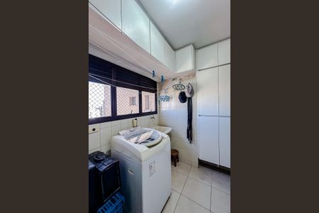 Apartamento à venda com 133m², 3 quartos e 2 vagasÁrea de Serviço