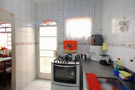 Casa à venda com 208m², 3 quartos e 2 vagasCozinha