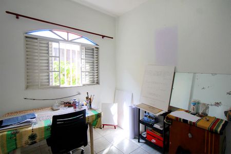 Casa à venda com 208m², 3 quartos e 2 vagasQuarto 3