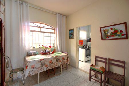 Casa à venda com 208m², 3 quartos e 2 vagasSala de Jantar