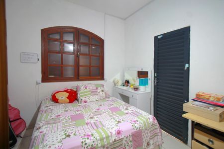 Casa à venda com 208m², 3 quartos e 2 vagasQuarto 2