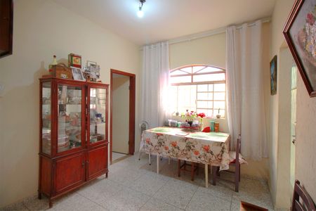 Casa à venda com 208m², 3 quartos e 2 vagasSala de Jantar