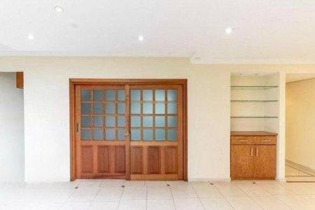 Apartamento à venda com 2 quartos, 115m² em Itaim Bibi, São Paulo