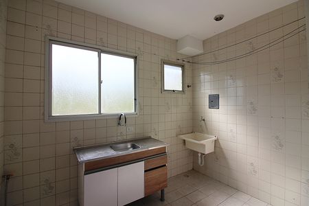 Apartamento à venda com 48m², 2 quartos e 1 vagaCozinha e Área de Serviço