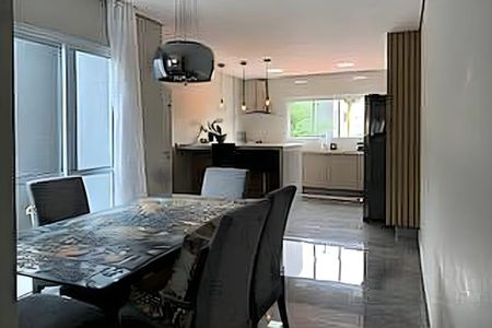 Casa à venda com 250m², 3 quartos e 4 vagas