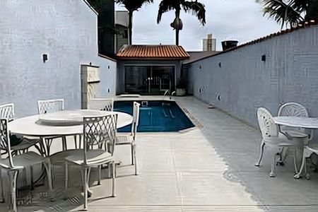 Casa à venda com 250m², 3 quartos e 4 vagas