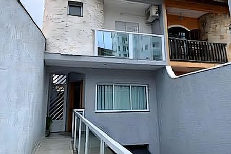 Casa à venda com 250m², 3 quartos e 4 vagas