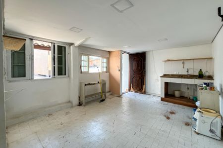 Casa à venda com 150m², 2 quartos e sem vaga Casa à venda com 150m², 2 quartos e sem vagaEdícula