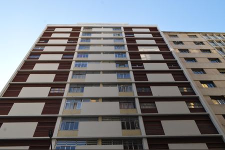 Apartamento à venda com 70m², 1 quarto e sem vagaFachada