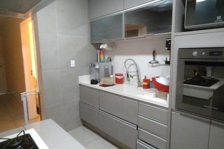 Apartamento à venda com 116m², 3 quartos e sem vaga